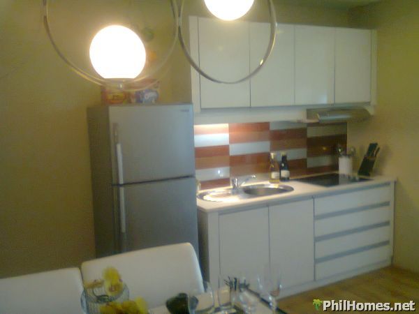 1 BEDROOM CONDO IN MAKATI NEAR AYALA CENTER | 15K PER MONTH