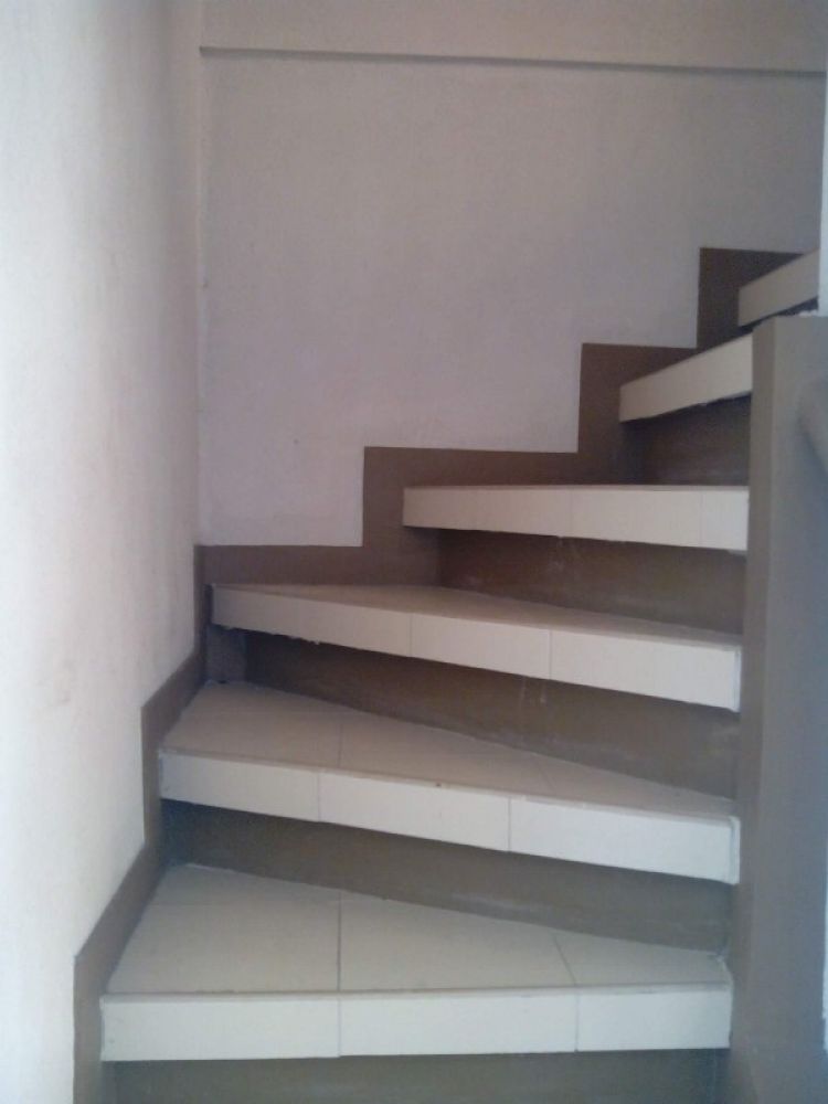 3 BEDROOM TOWNHOUSE UNIT IN BAGUMBONG NORTH CALOOCAN Near Caloocan Sports Complex