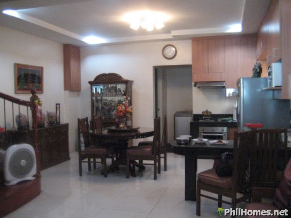 3-Storey house in San Juan City