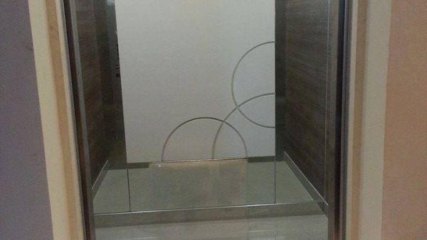 San Lorenzo Place Makati Condo 5% DP Rent to Own RFO, MRT Magallanes, Empire East 