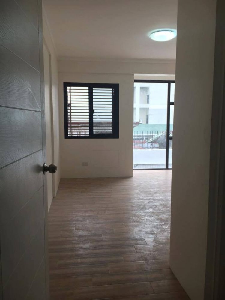 4 Storey 4 Bedroom Townhouse in Mandaluyong New Zaniga near Boni Edsa MRT Plainview Namayan Lopez Villas Lourdes Tanglaw Bamboo Grove Pinatubo