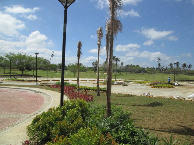 SUMMIT POINT GOLF & COUNTRY CLUB