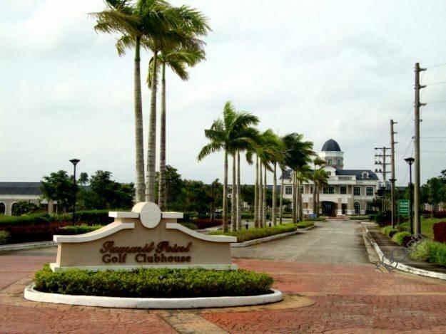 SUMMIT POINT GOLF & COUNTRY CLUB