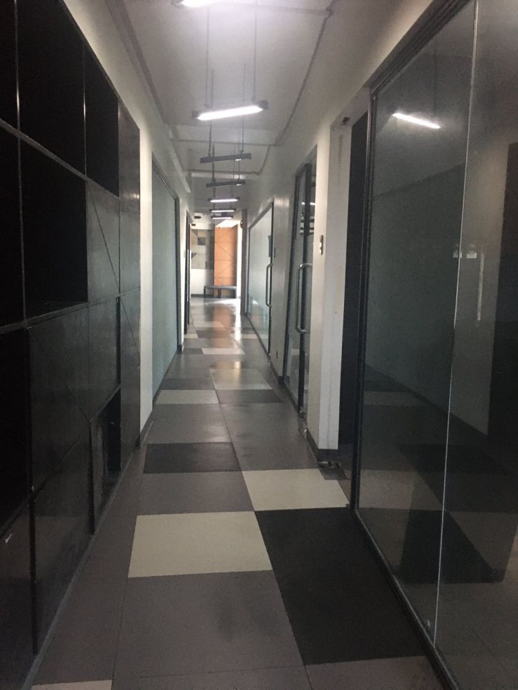 160 sqm Office Space For Lease - IBM Plaza 
