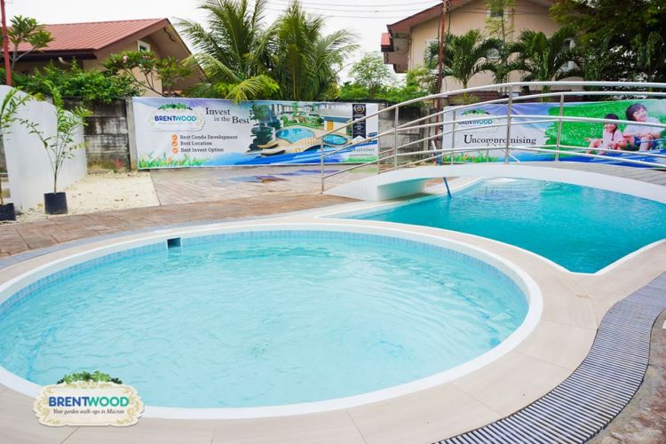 A walk up condominium Brentwood Mactan Lapu-lapu City very Accessible