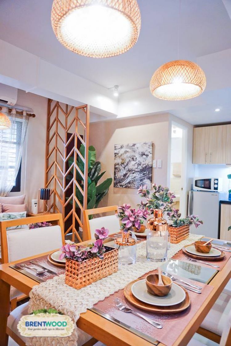 A walk up condominium Brentwood Mactan Lapu-lapu City very Accessible