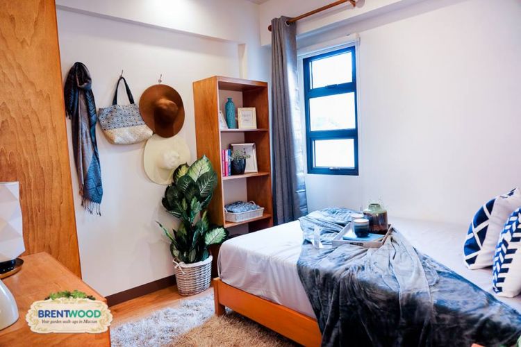 A walk up condominium Brentwood Mactan Lapu-lapu City very Accessible