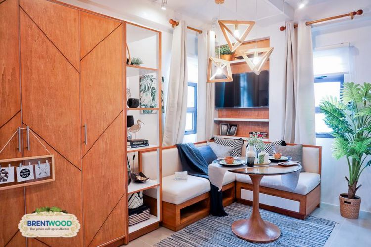 A walk up condominium Brentwood Mactan Lapu-lapu City very Accessible