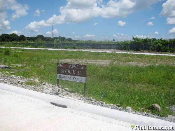 Affordable Duplex Unit in Ravenna Residences Mabalacat