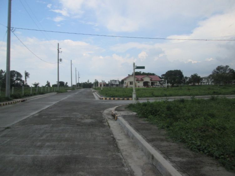 Lot For Sale In Sugar land Estates Trece Martires Cavite
