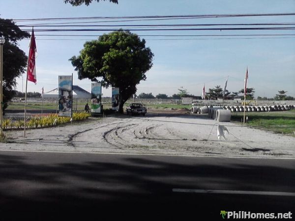 Affordable Town House Loft Ravenna Residences Mabalacat