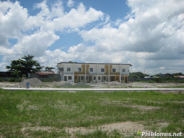 Affordable Town House Loft Ravenna Residences Mabalacat
