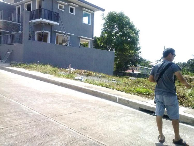 ANTIPOLO GREENLAND EXECUTIVE VILLAGE  SUMULONG HI-WAY, ANTIPOLO CITY NEAR ASSUMPTION COLLEGE