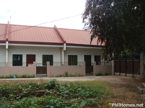 APARTMENT EARNING P42,500 NEAR SM FAIRVIEW -RUSH SALE!