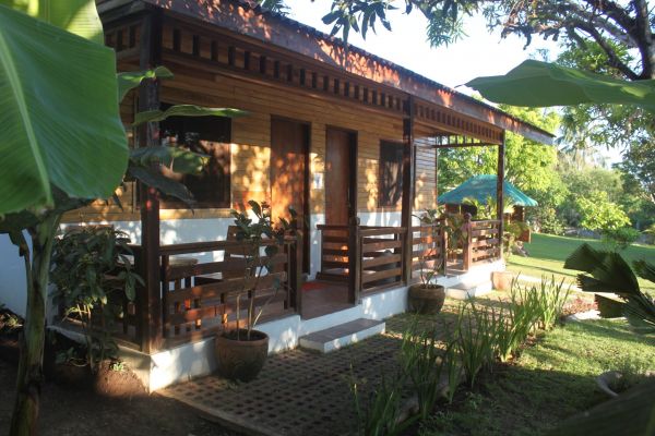 CARASUCHI GARDEN BUNGALOWS