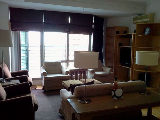 Condo Unit For Rent at One Mckinley Place, The Fort