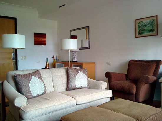 Condo Unit For Rent at One Mckinley Place, The Fort