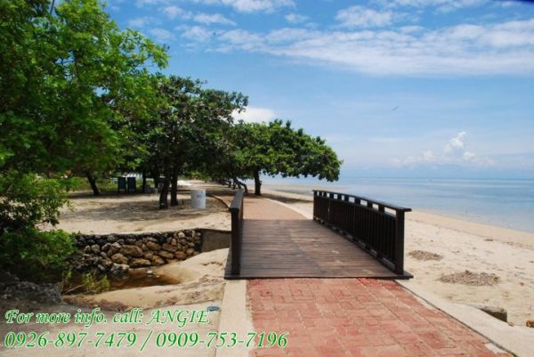 PLAYA CALATAGAN RESIDENTIAL BEACH LOT