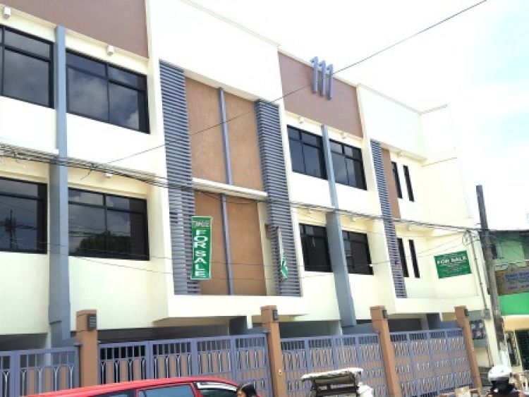 Brand new 5 Bedrooms Cubao Townhouse for Sale 