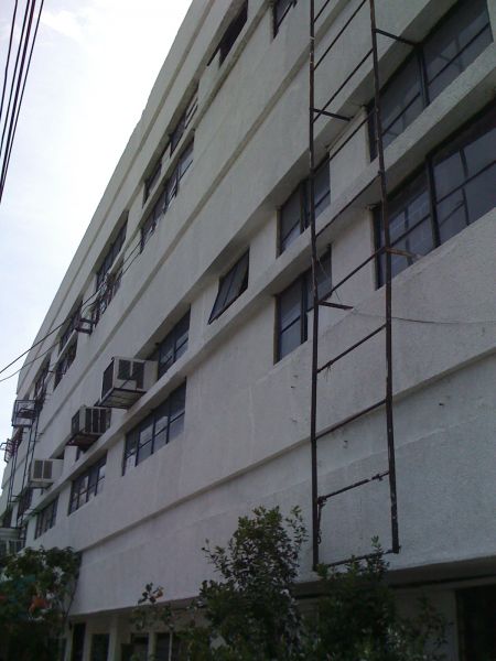 Lot Area & Building For SALE! near Makati City