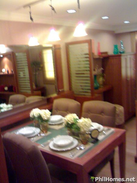 CAMBRIDGE VILLAGE AT PASIG NEAR ORTIGAS AREA NEAR EASTWOOD NO DP