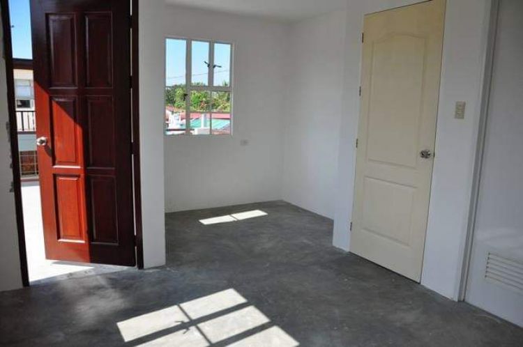 Carmona Estates - Oakwood Single Attached House and lot