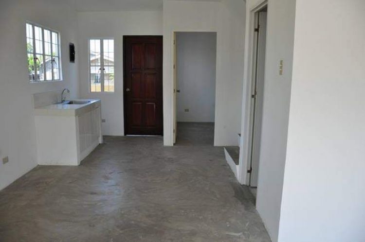 Carmona Estates - Oakwood Single Attached House and lot