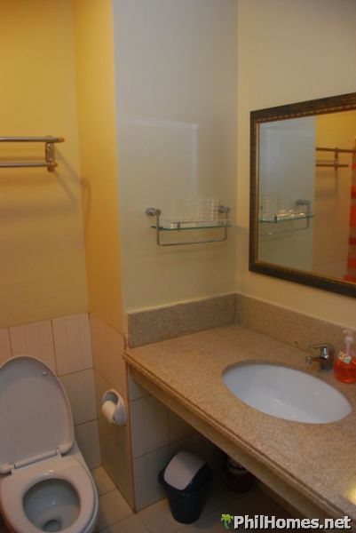 Condo For Rent - Cedar Crest