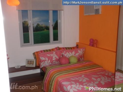 Condo in Grass Residences @Edsa