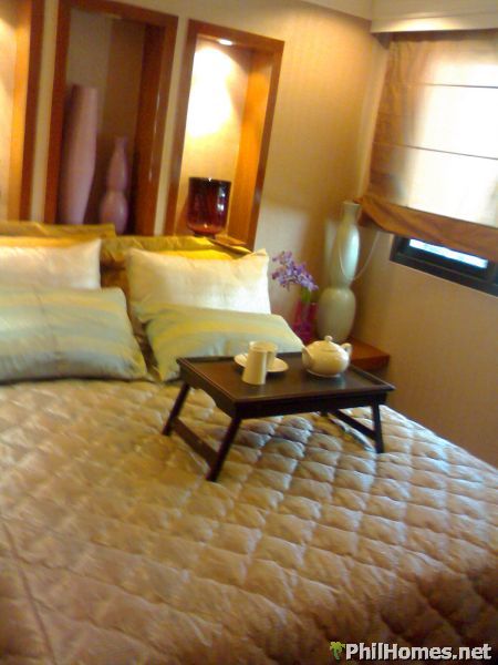 CONDO IN PASIG/CAMBRIDGE VILLAGE /RENT TO OWN/AS LOW AS 5K PER MONTH