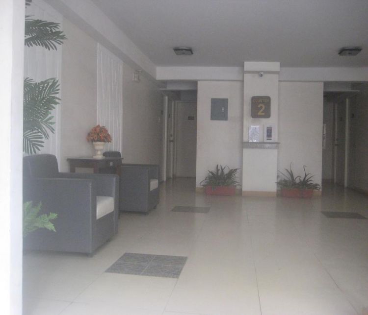 Condo Unit for Sale in Sangandaan, Quezon City by Migrating Owner