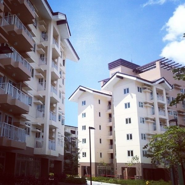 1bedroom condo Pasig The Rochester
