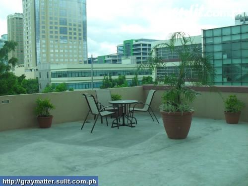 ALABANG STUDIO TYPE CONDOMINIUM UNIT