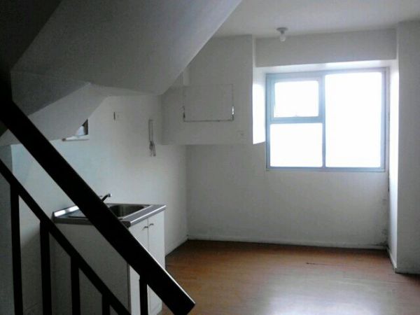 bi-level unit condominium in boni