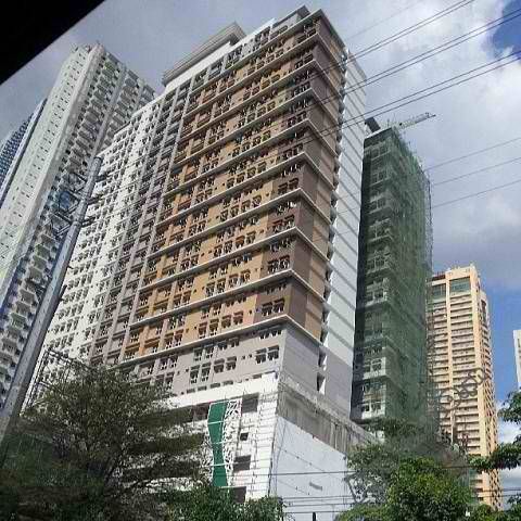 Pioneer WoodLands- Rent to Own Condo In Mandaluyong City Near Ortigas Makati CBD/ 1br 26sqm 10k/Mo. @ No Downpayment Zero Interest In 4 years! call 09