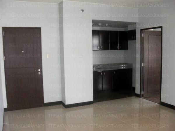 READY FOR OCCUPANCY@manhattan parkway in ARANETA CUBAO beside LRT&GATEWAY