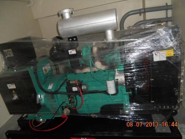 Studio type Condo at the Penthouse Ready for Occupancy near LRT