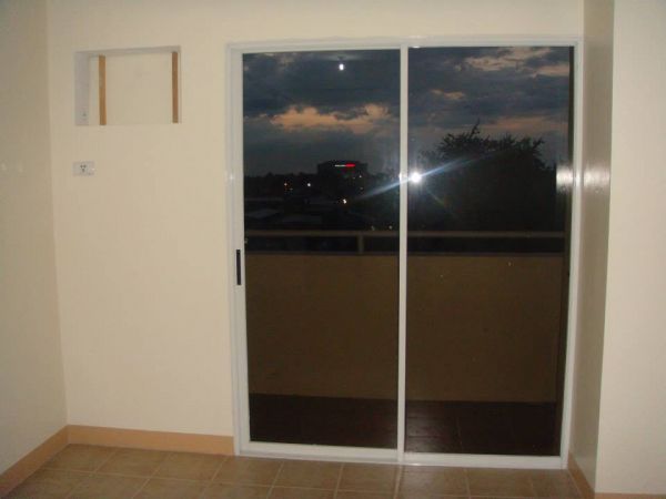 Studio type Condo at the Penthouse Ready for Occupancy near LRT