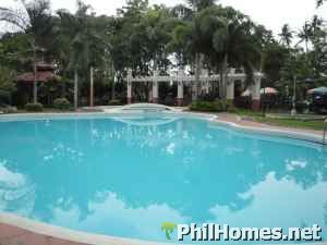 Prime Location Corner Lot in Solariega for Sale