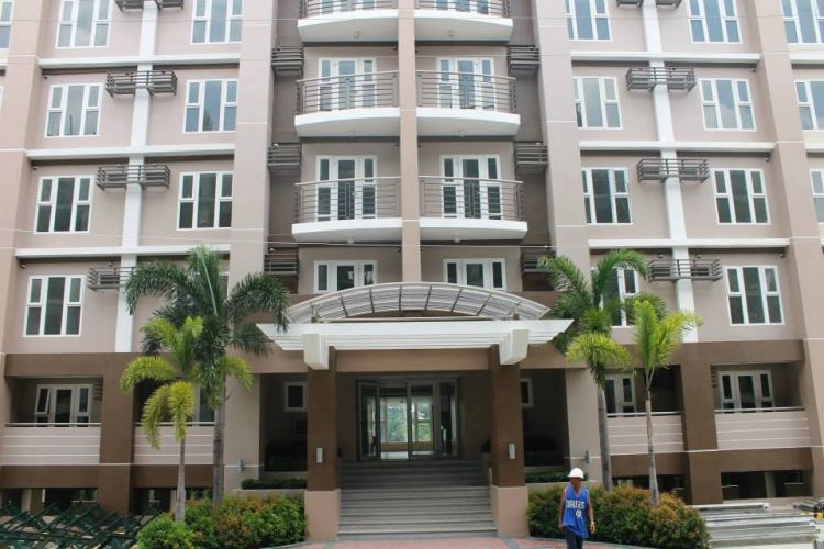 EAST BEL-AIR RESIDENCES FELIX AVE CAINTA RIZAL NEAR SM HYPERMART, STA LUCIA MALL AND ROBINSON EAST MALL