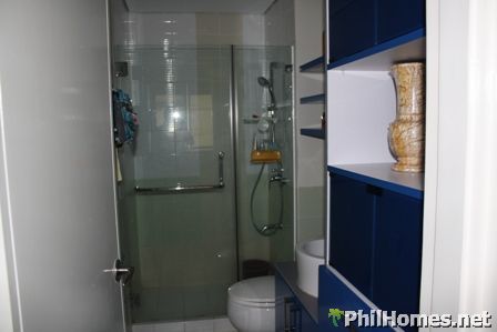 Fifth Avenue Place 1BR fully furnished