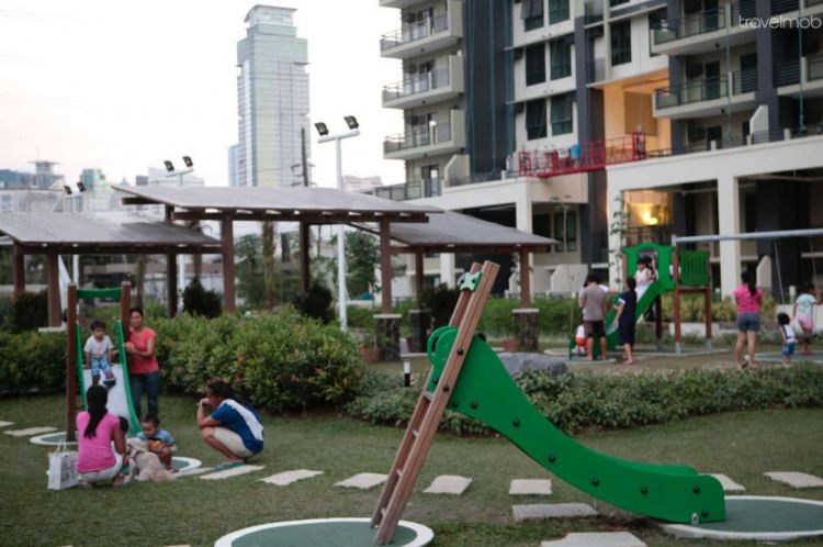 Flair Towers Condo 2 Bedrooms With Balcony For RENT Mandaluyong