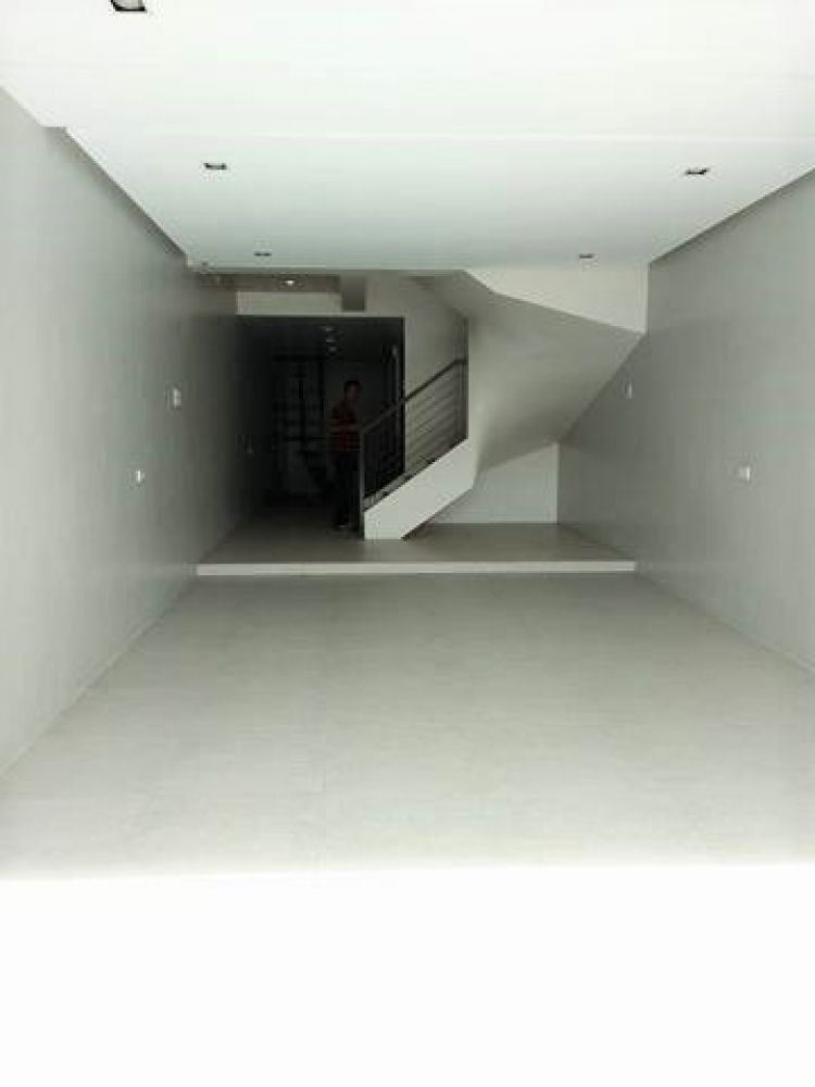 FOR SALE QC Townhouse 4-storey with Deck near Banawe Mayon 