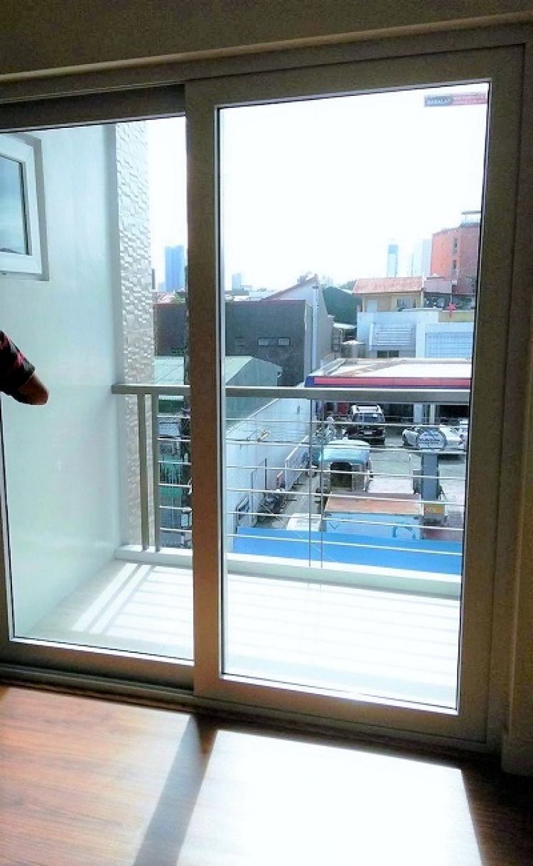 FOR SALE QC Townhouse 4-storey with Deck near Banawe Mayon 