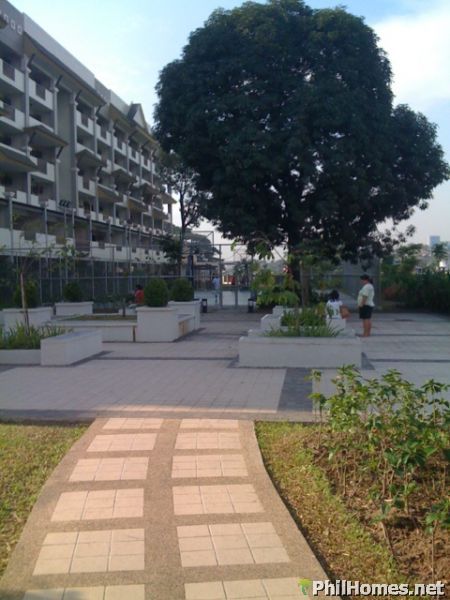 Fully Furnished 3 Bedroom Condominium with Parking in Riverfront Residences Metro Manila Philippines