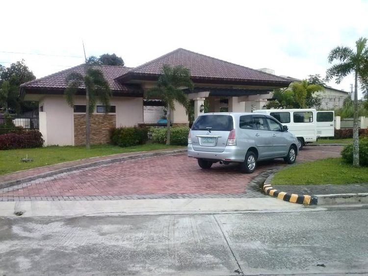 GLENWOODS NORTH EXECUTIVE VILLAGE  STA MARIA BULACAN