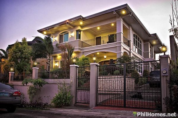 GRANDEOUS HOUSE AND LOT:WESTGROVE HEIGHTS!