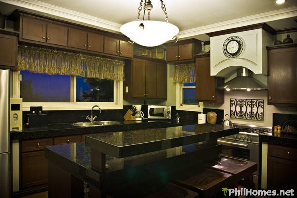 GRANDEOUS HOUSE AND LOT:WESTGROVE HEIGHTS!