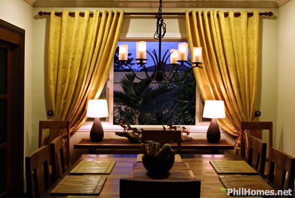 GRANDEOUS HOUSE AND LOT:WESTGROVE HEIGHTS!