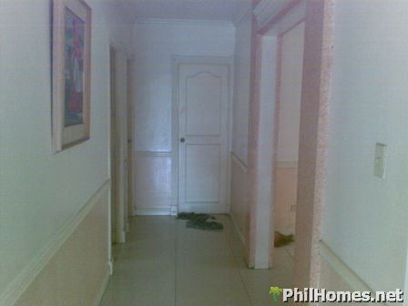 House and lot 5BR Two-storey Pilar Village